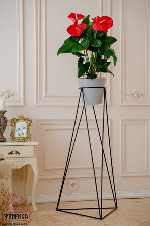 Подставка под цветы лофт