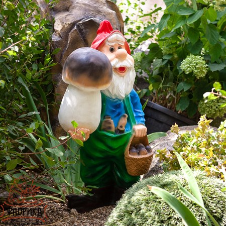 Фигура садовая Гном из полистоуна