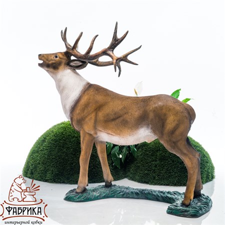 Скульптура садовая олень