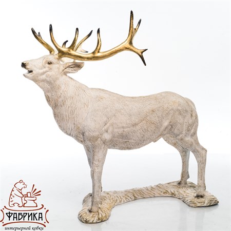 Фигура садовая олень