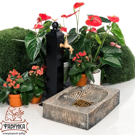 Садовая колонка