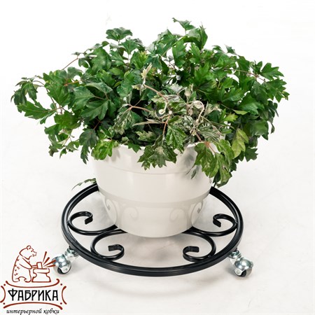 Подставка для цветов на колесиках