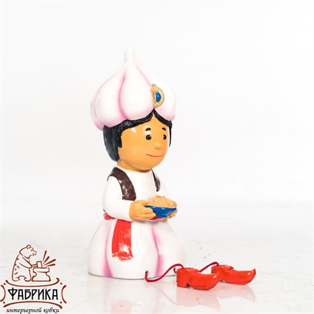 Декоративная фигура для сада гном чеснок U09029