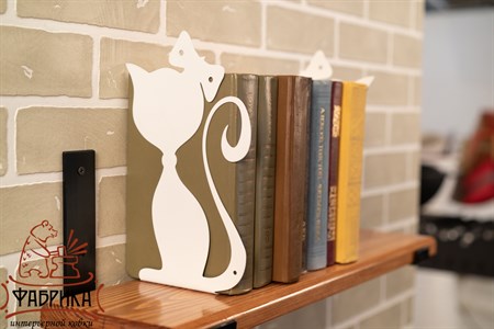 Подставка для книг на полку