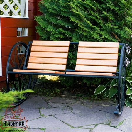 кресло-качалка с лазерной резкой по металлу