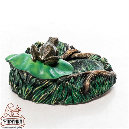 фонтан с ведром