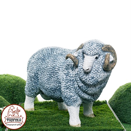 фигура из стеклопластика