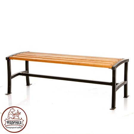 Деревянная лавочка